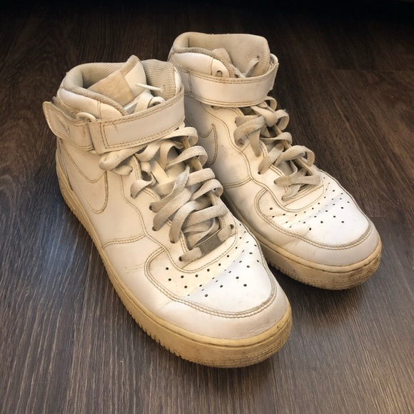 Nike Air Force 1 Mid Sneakers White - Picture 1 of 8